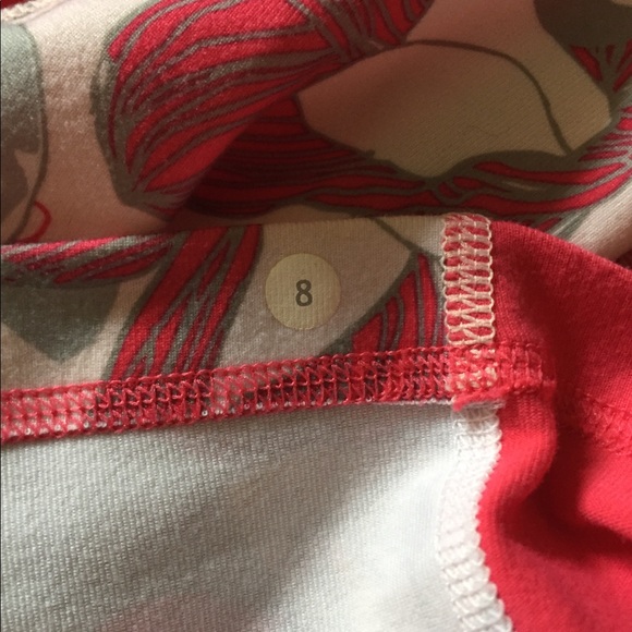 Lululemon Top Size 8 - Picture 3 of 3